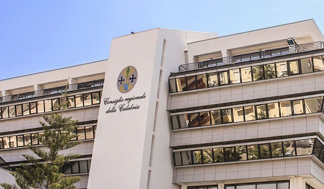 Tra paura del botulino killer e canzoni di Brunori: cronaca di una morte politica non annunciata