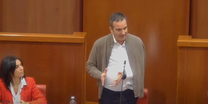 Occhiuto: «In questa fase non ci penso proprio a nominare un dg all’Asp di Vibo…»