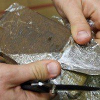 Sorpreso mentre spacciava, arrestato