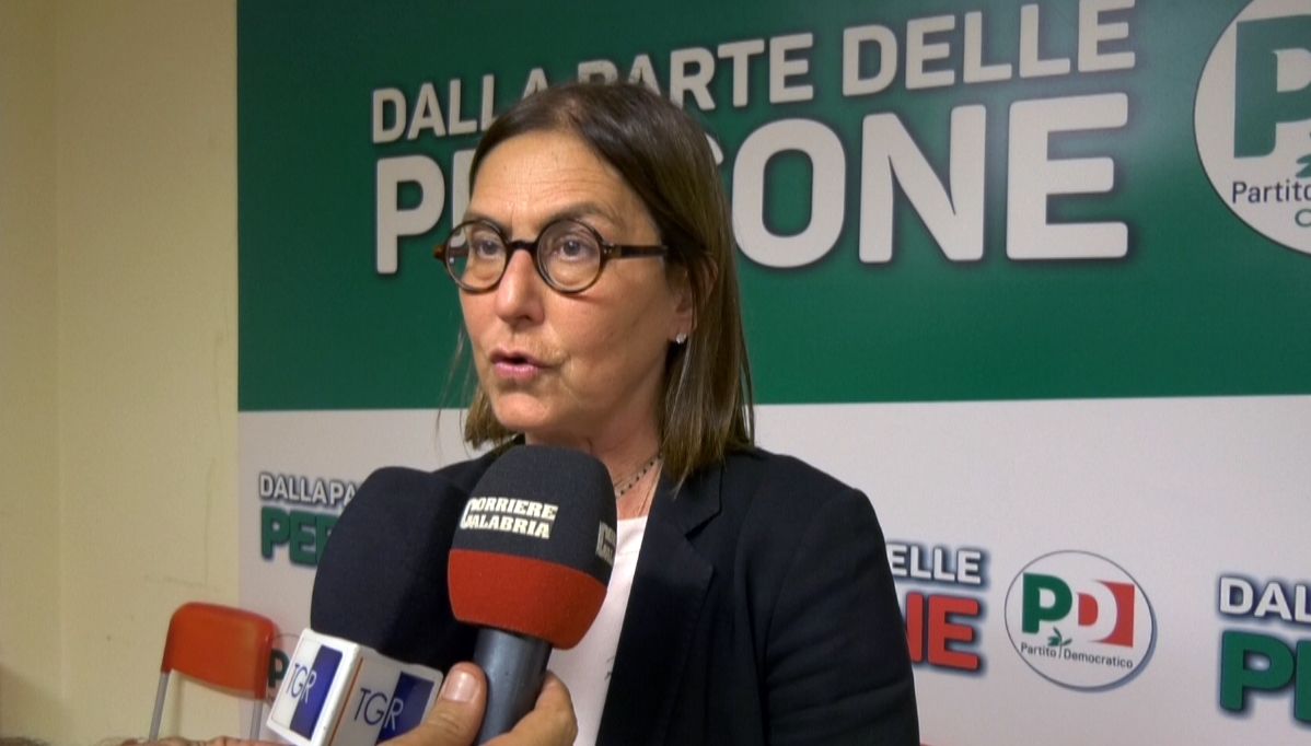 Concessioni balneari, Bruno Bossio: «Occhiuto non faccia marcia indietro»