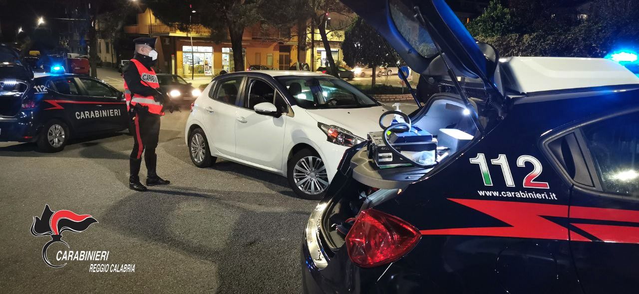 Stretta sulla “movida” nel Reggino, chiuse tre attività