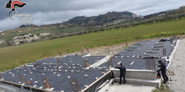 Abusivismo nel Crotonese, sequestrata una costruzione