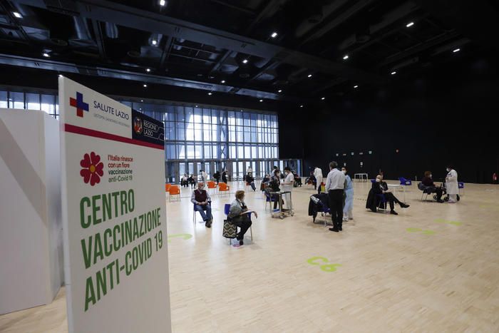 Vaccinazioni, sorpresa Calabria: per la terza dose è al top nazionale nelle fasce d’età più giovani