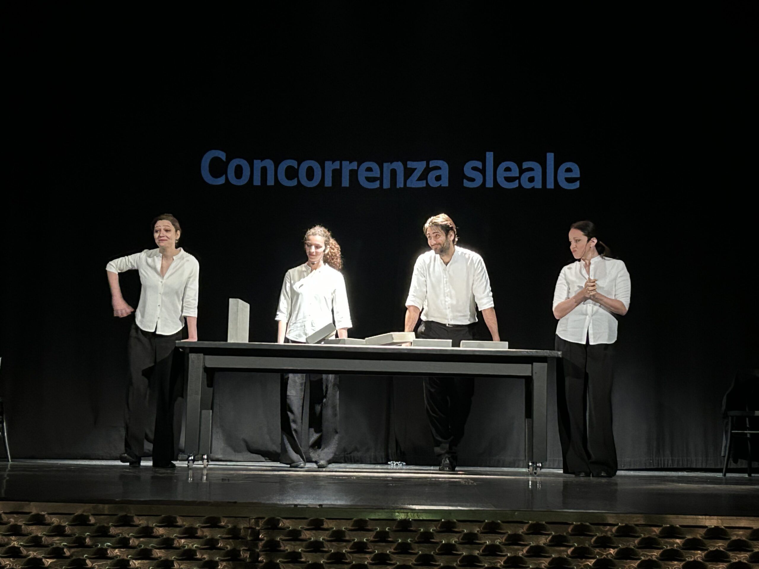 Il linguaggio del teatro per raccontare la ‘ndrangheta, a Roccella storie di lotta e resistenza – VIDEO