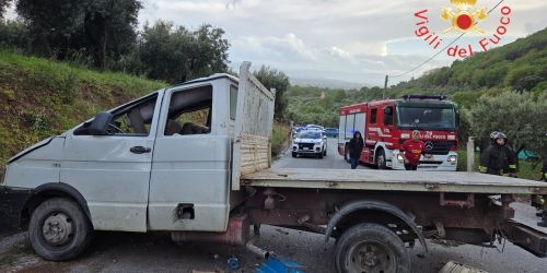 incidente furgone lamezia