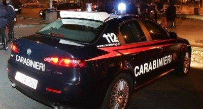 Tentano di estorcere denaro a un uomo, arrestati madre e figlio