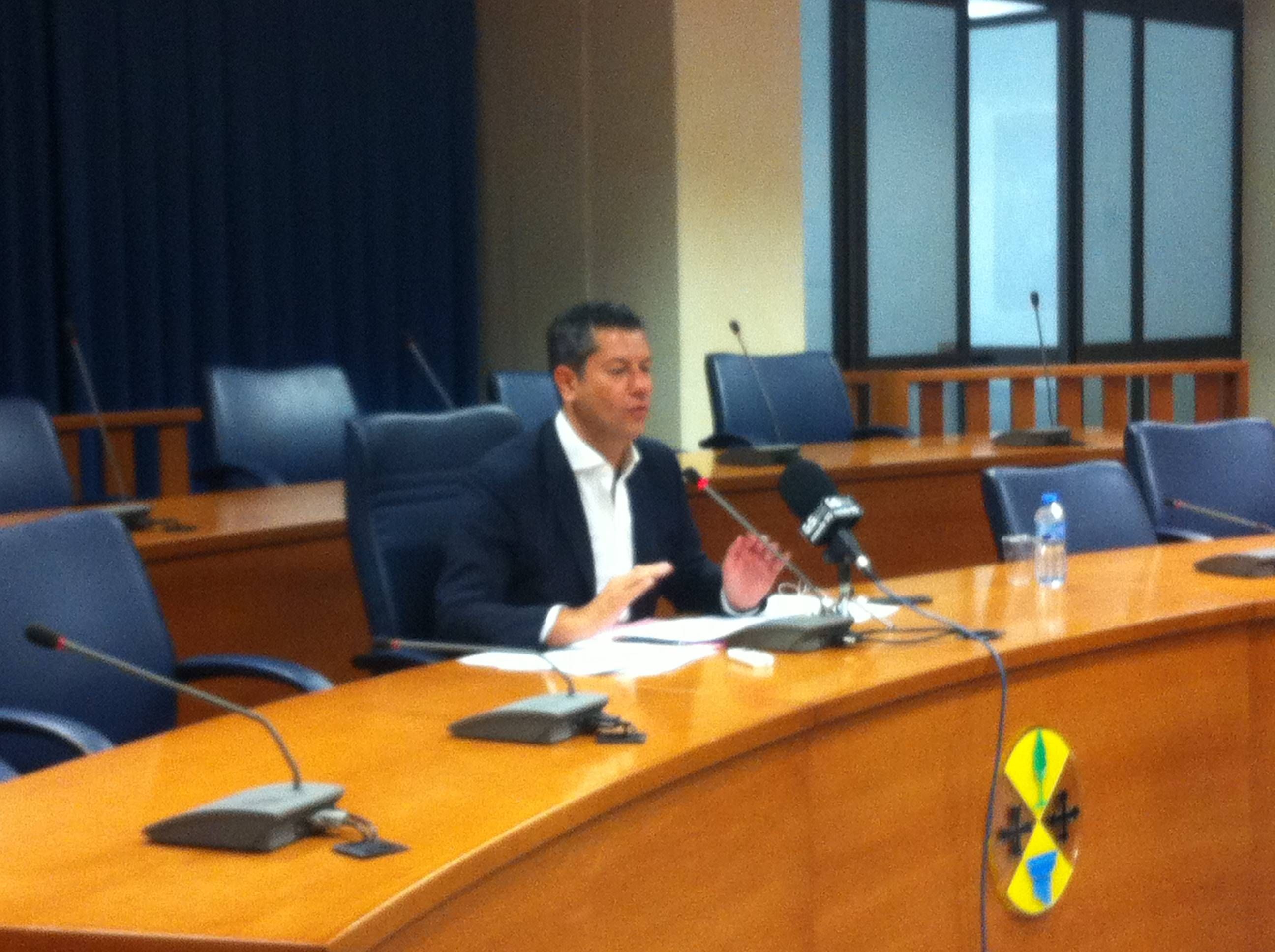 «Nessuno mi ha detto che non sono più il commissario»