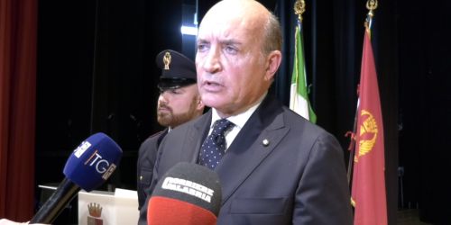 Il Questore di Catanzaro: «'Ndrangheta e massoneria deviata minano lo sviluppo del territorio»