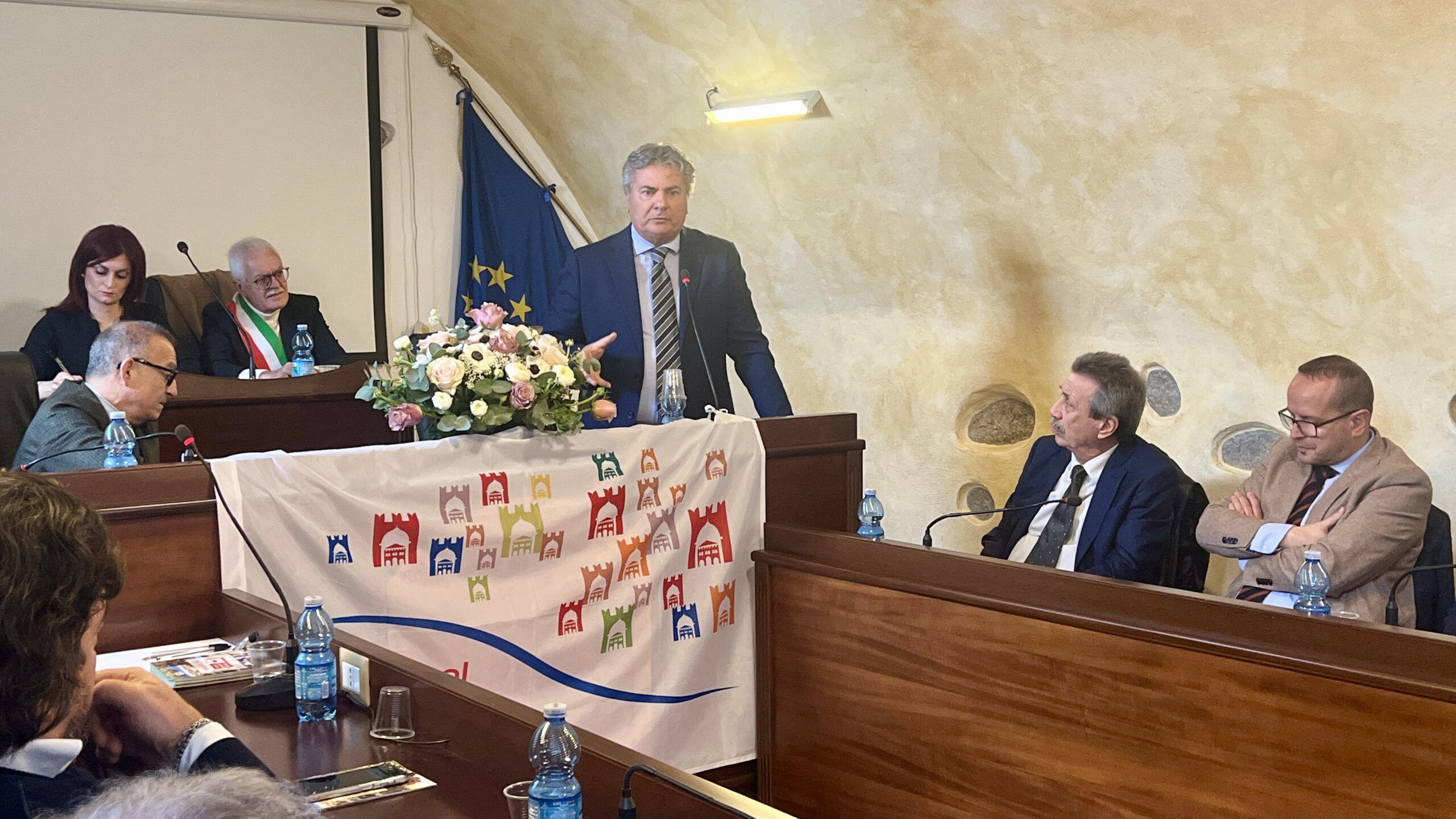 Mancuso a Badolato: «Sosteniamo la città alla competizione Borgo dei Borghi»