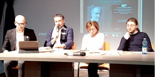 Al liceo scientifico di San Giovanni in Fiore una giornata dedicata al poeta Giuseppe Oliverio