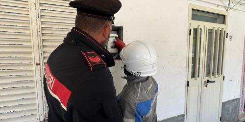 Scoperto bypass elettrico in una casa: denunciata 55enne nel Catanzarese
