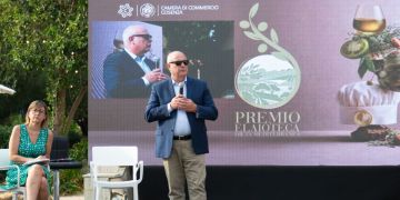 La Camera di Commercio di Cosenza celebra l’olio di pregio con il Premio Elaioteca Dieta Mediterranea – VIDEO