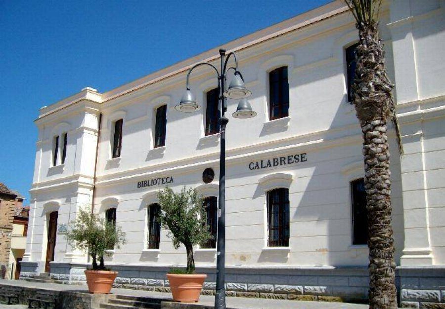 Biblioteca di Soriano, Callipo e Irto: «Tutelare l’autonomia di una grande istituzione culturale»