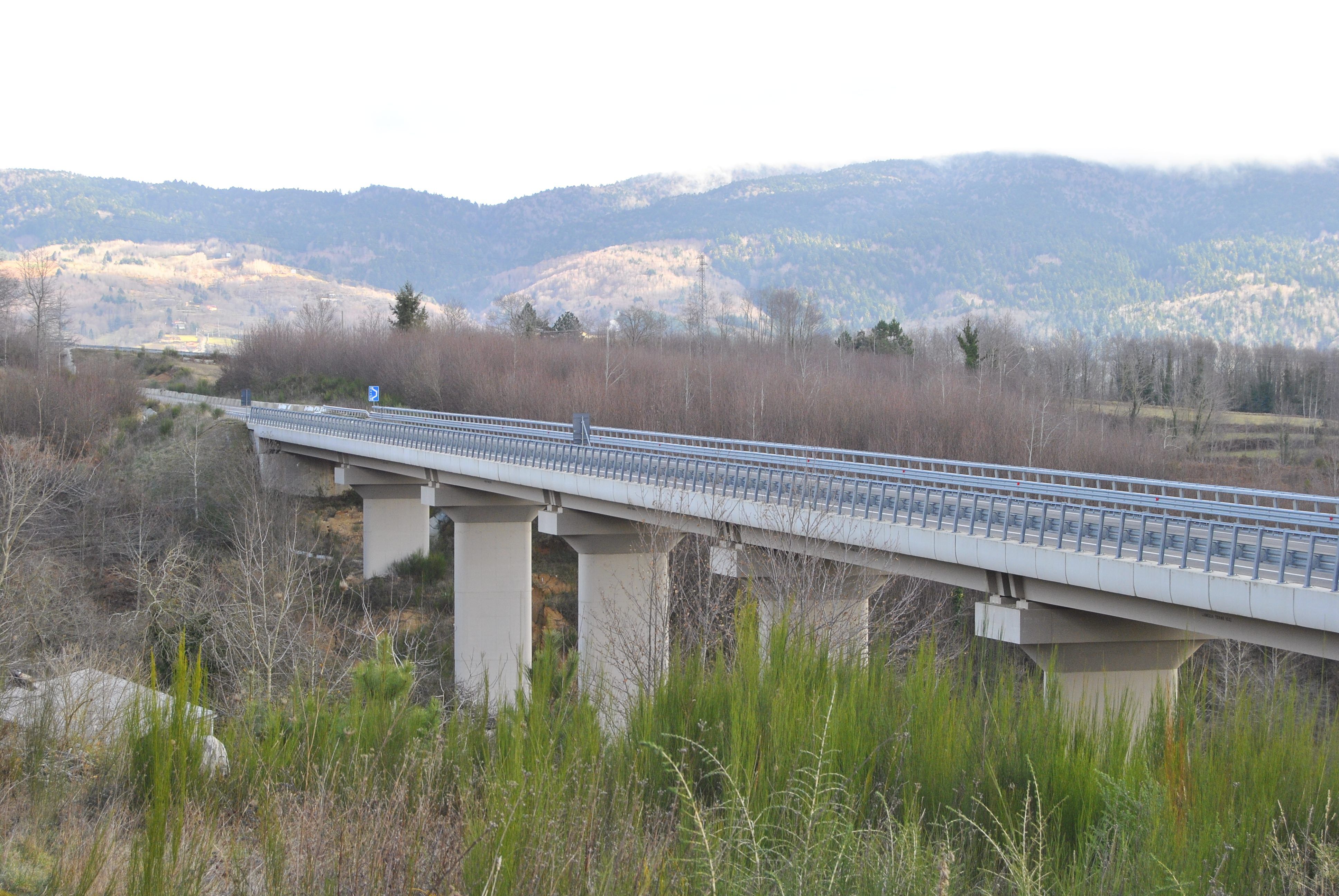 Scontro a Chiaravalle, ferite due persone