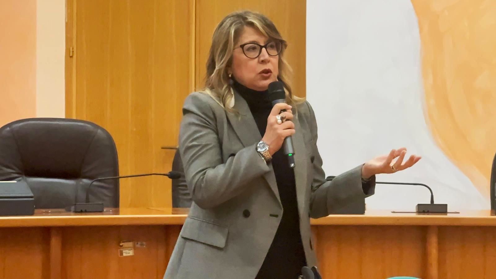 «Vendita Amaco, quale destino per i lavoratori? La Regione non si volti dall’altra parte»