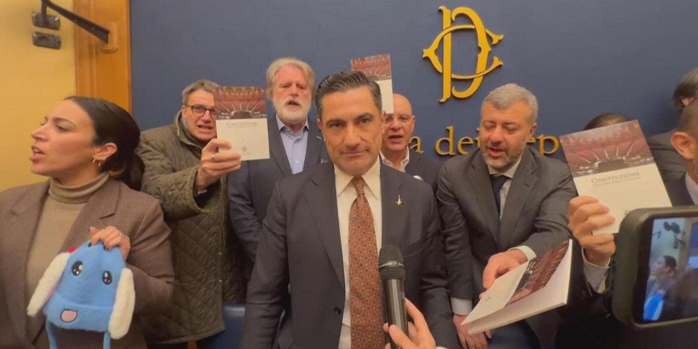 Da Salvini a Vannacci, la Lega con Furguiele. E l’ex generale chiede l’intervento di Mattarella