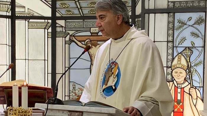 «Un prete di strada alla guida della cristianità napoletana»