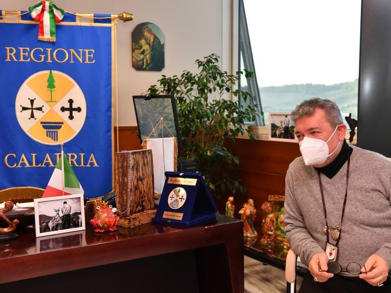 SANT'ANNA | Spirlì incontra Longo e Abramo: «Un problema che preoccupa tutti noi»