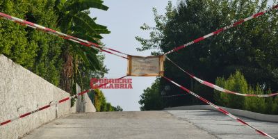 Esplosione in un B&B a Mileto, è morto il 46enne rimasto ferito: gravi moglie e figlia
