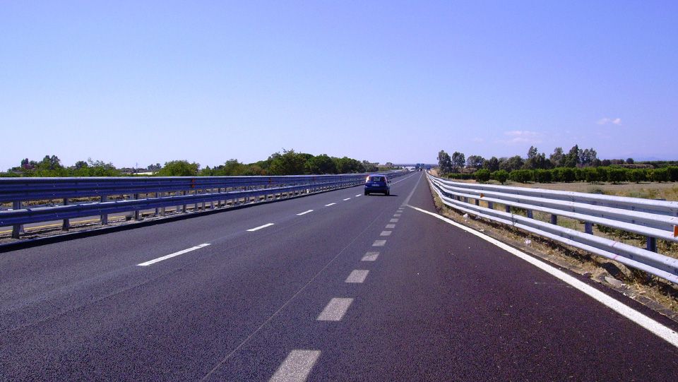 Strada statale 106 Jonica Sibari-Crotone, via libera alla compatibilità ambientale