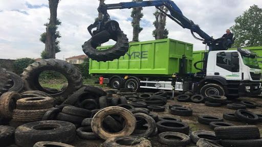 Legambiente, rimosse 70 tonnellate pneumatici fuori uso