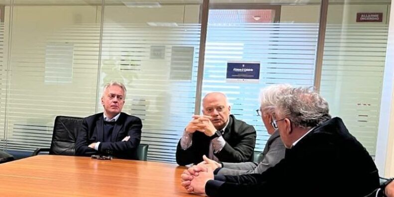 Crisi del bergamotto, incontro tecnico alla Regione. Gallo: quadro preoccupante