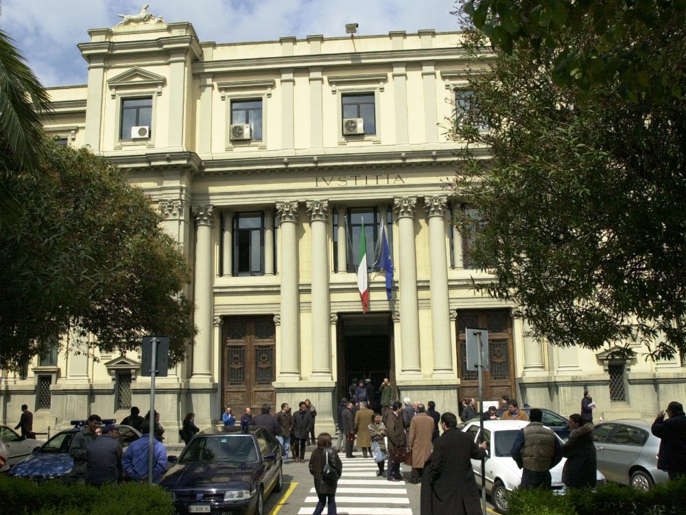 Incompatibilità nelle Asp, la Procura ascolterà due dirigenti