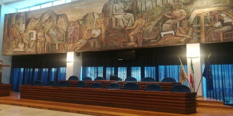 Tempo di (parziali) elezioni provinciali, i partiti tra test politici e conte interne