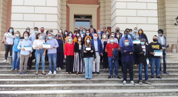 A Cosenza confezionati quattromila pacchi alimentari durante il lockdown