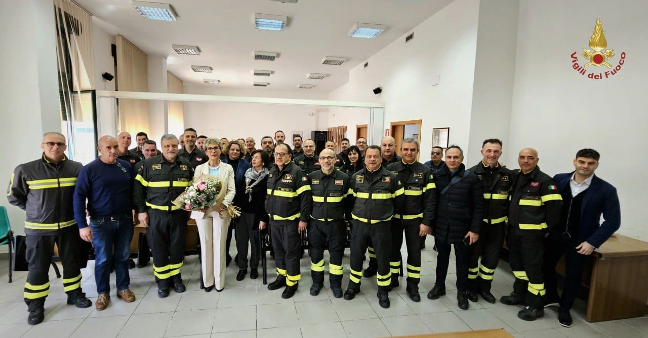 Crotone, il prefetto Ferraro in visita al comando provinciale dei Vigili del Fuoco