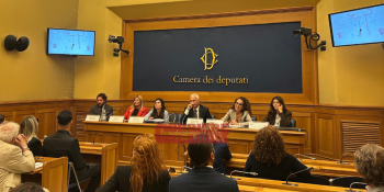 Dalla detenzione al riscatto, alla Camera il fumetto animato “Punto e a Capo”: «Arte e cultura strumenti contro l’illegalità»