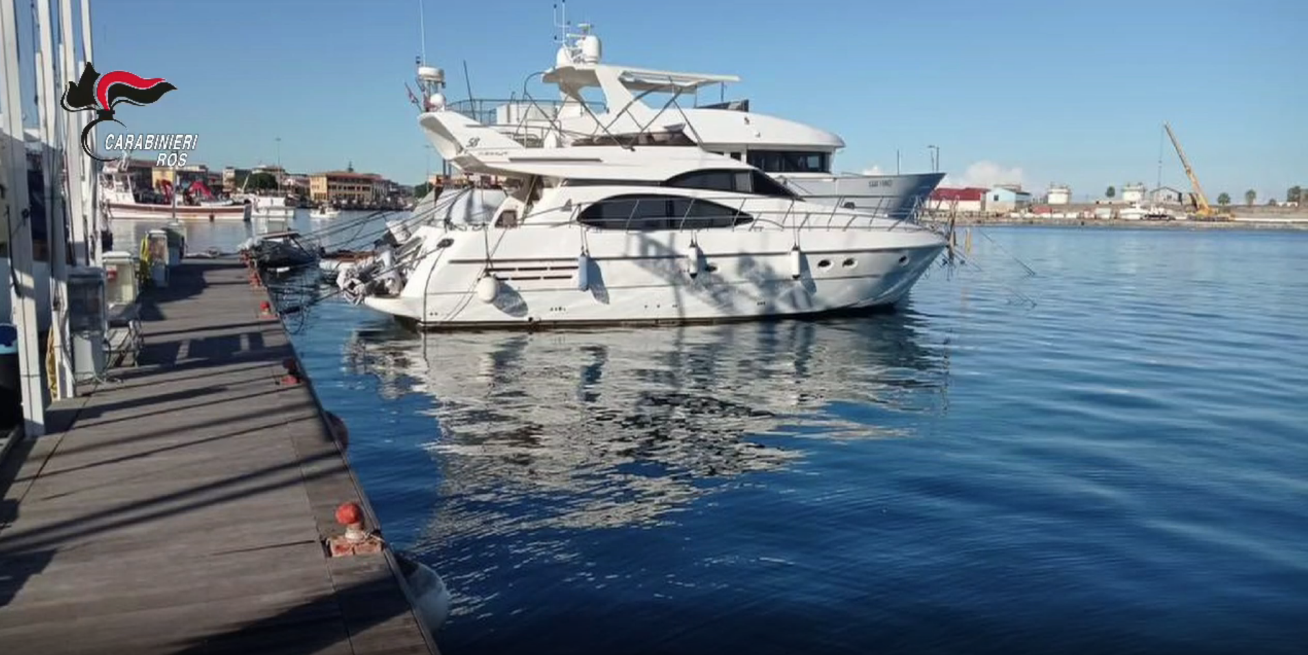 Lo Yacht “parcheggiato” a Vibo e le società in mezza Europa. Caccia al denaro sporco della ‘ndrangheta