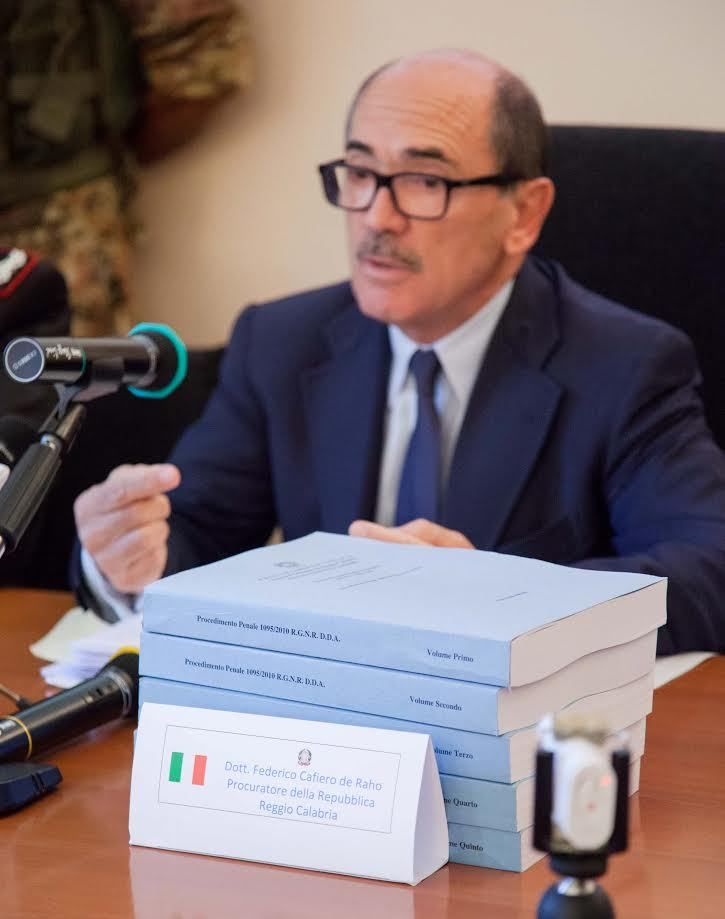 MANDAMENTO | Il "modello 'ndrangheta" governa(va) la Locride