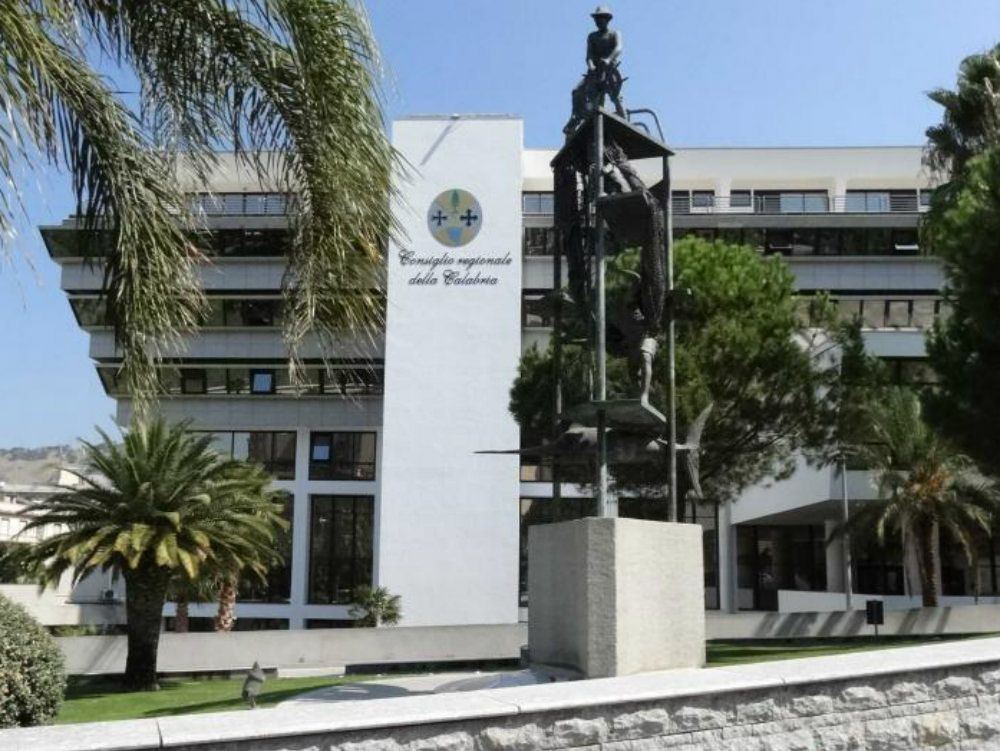 Caso Corecom, denuncia per diffamazione e ingiuria