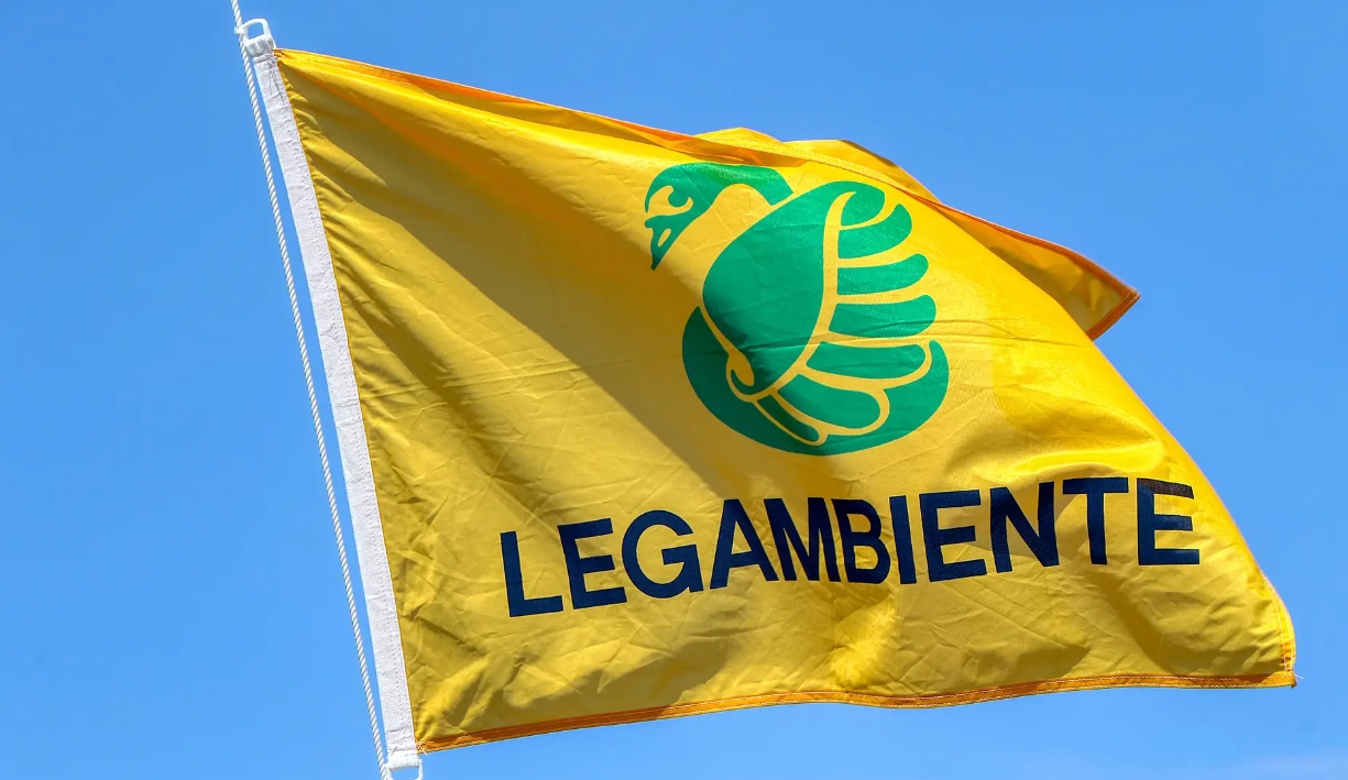 Rigassificatore a Gioia Tauro, Legambiente: «Rappresenterebbe solo una condanna per i nostri territori»