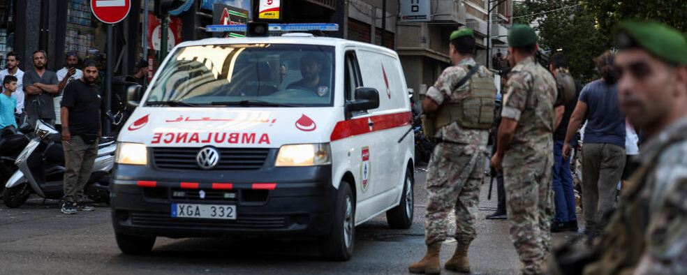 Esplodono cercapersone in Libano, morti e feriti