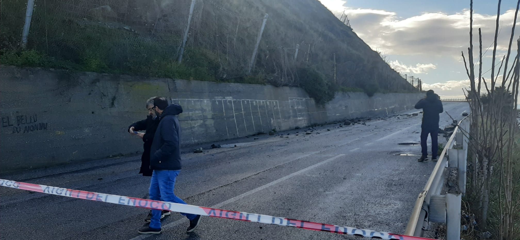 Statale (ancora) interrotta ad Amantea, vertice in Prefettura – VIDEO