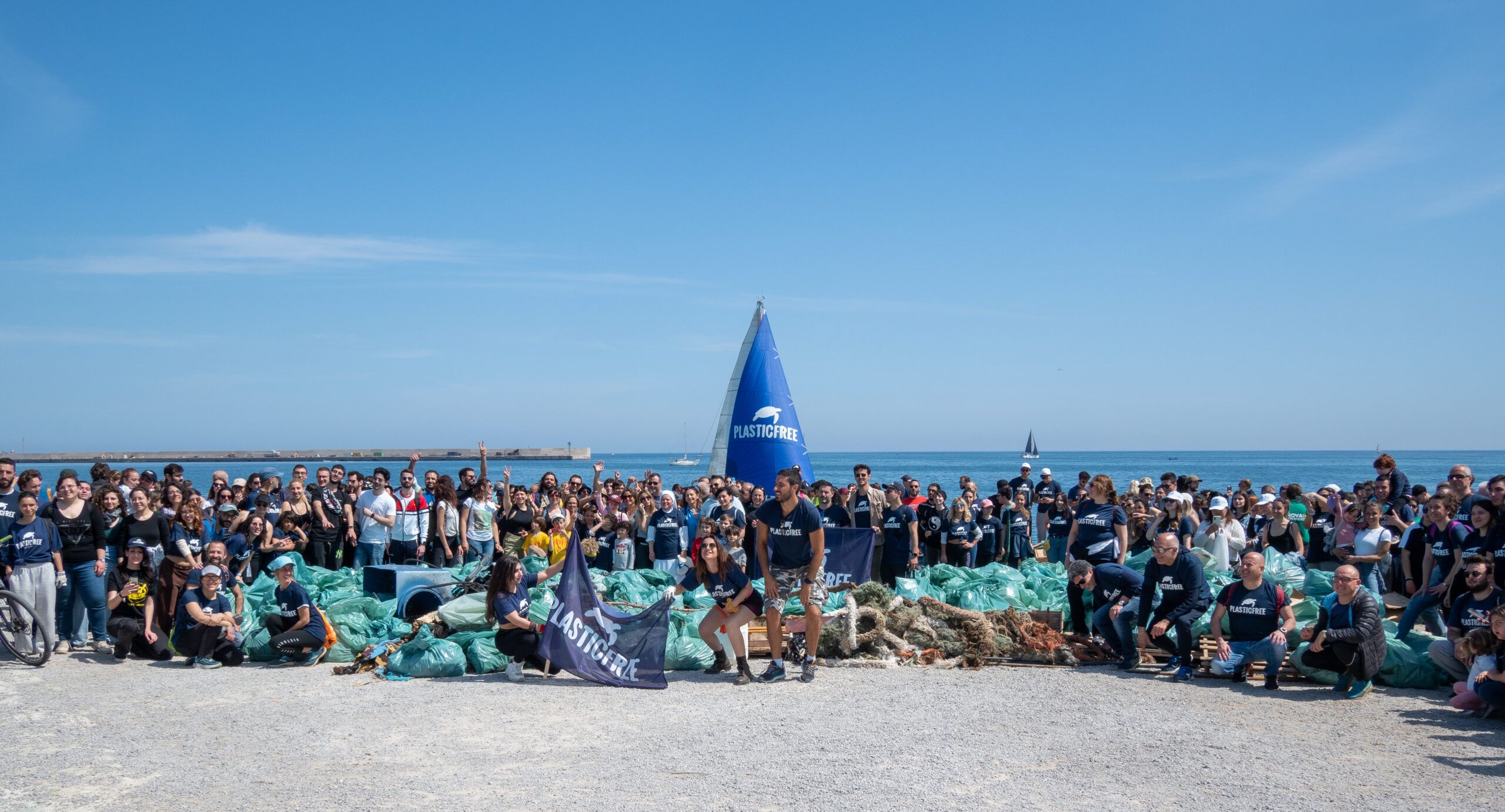 In Calabria rimossi oltre 20 mila chilogrammi di plastica e rifiuti in un solo weekend