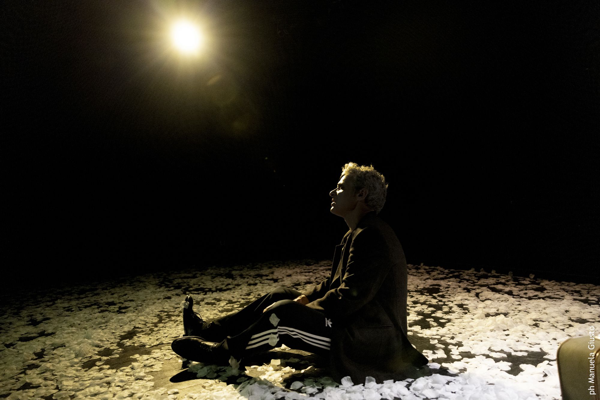 Colella e l’emozione di recitare nella sua città: «Un mondo che mi appartiene e che amo»