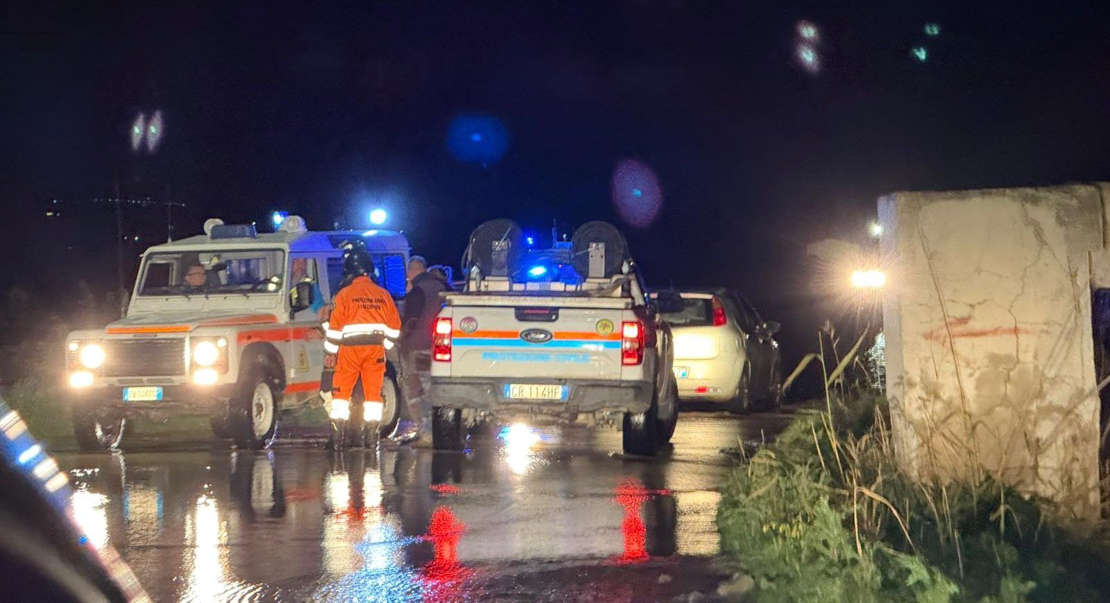 Esonda il Crati, disposta l’evacuazione per 500 persone a Cassano Allo Ionio – VIDEO