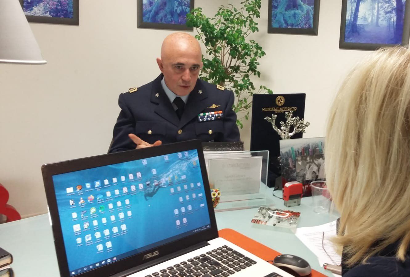 Il nuovo comandante del Distaccamento aeronautico in visita al Corriere e L'Altro Corriere Tv