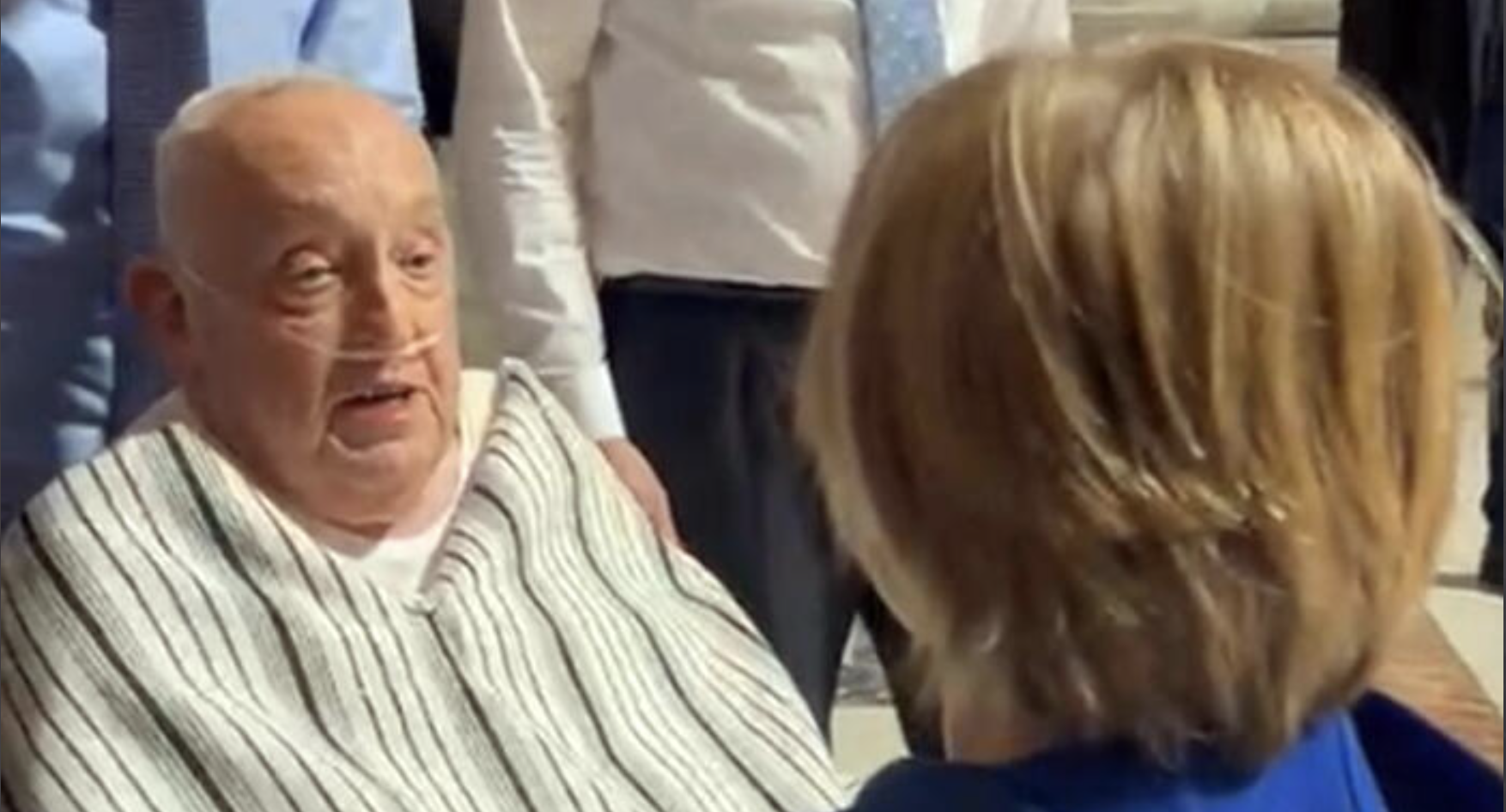 Papa Francesco a sorpresa nella basilica di San Pietro