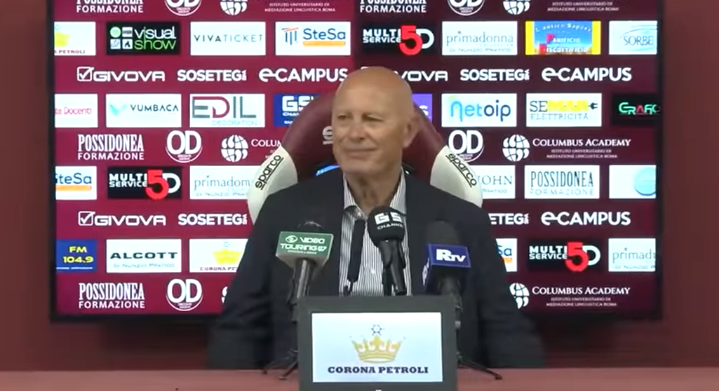 La Reggina aspetta il ripescaggio. Trocini ancora in panchina se sarà serie C