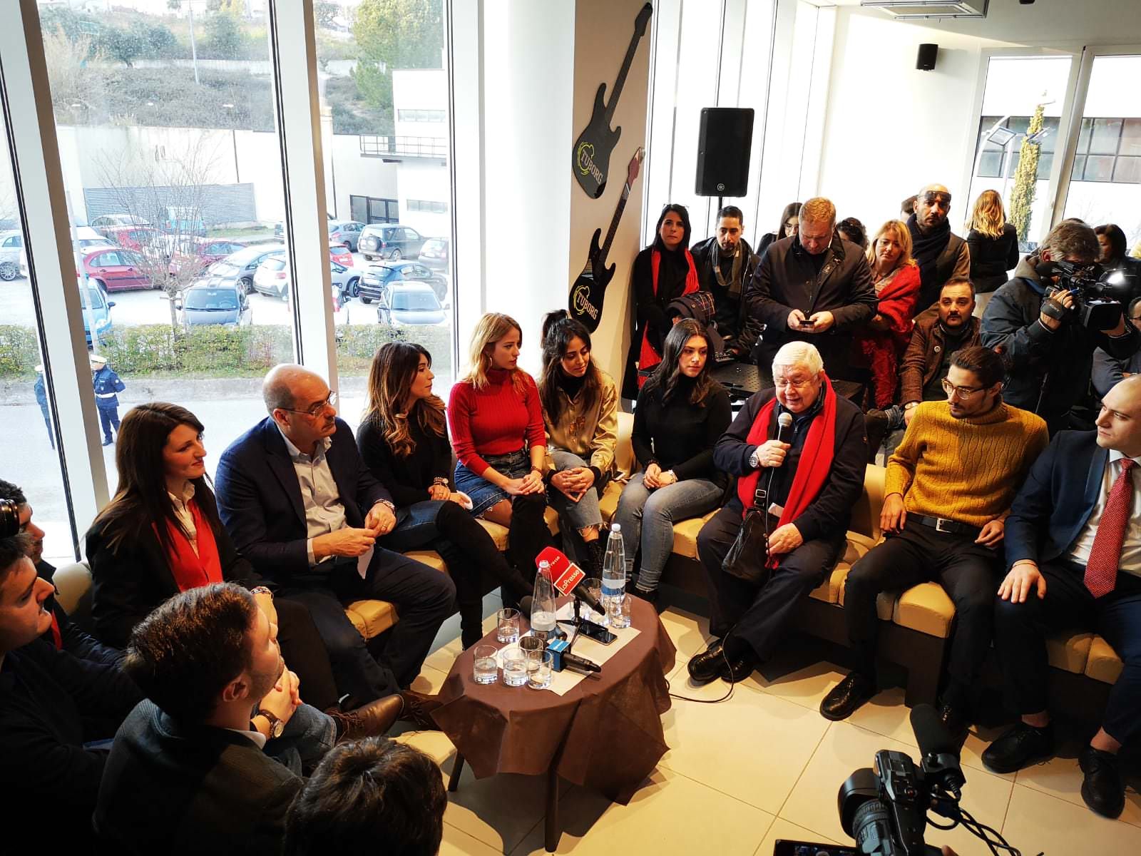 I giovani a Zingaretti: «Campagna elettorale punto di partenza. Ora il rinnovamento del Pd»