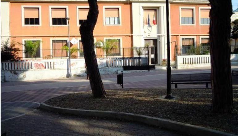 Reggio Calabria, sventato furto in una scuola: ladro bloccato dai cittadini