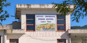 Lamezia, la docente del “Nicotera-Costabile” chiarisce: «Nessun elemento sul movente, fiducia nelle indagini»