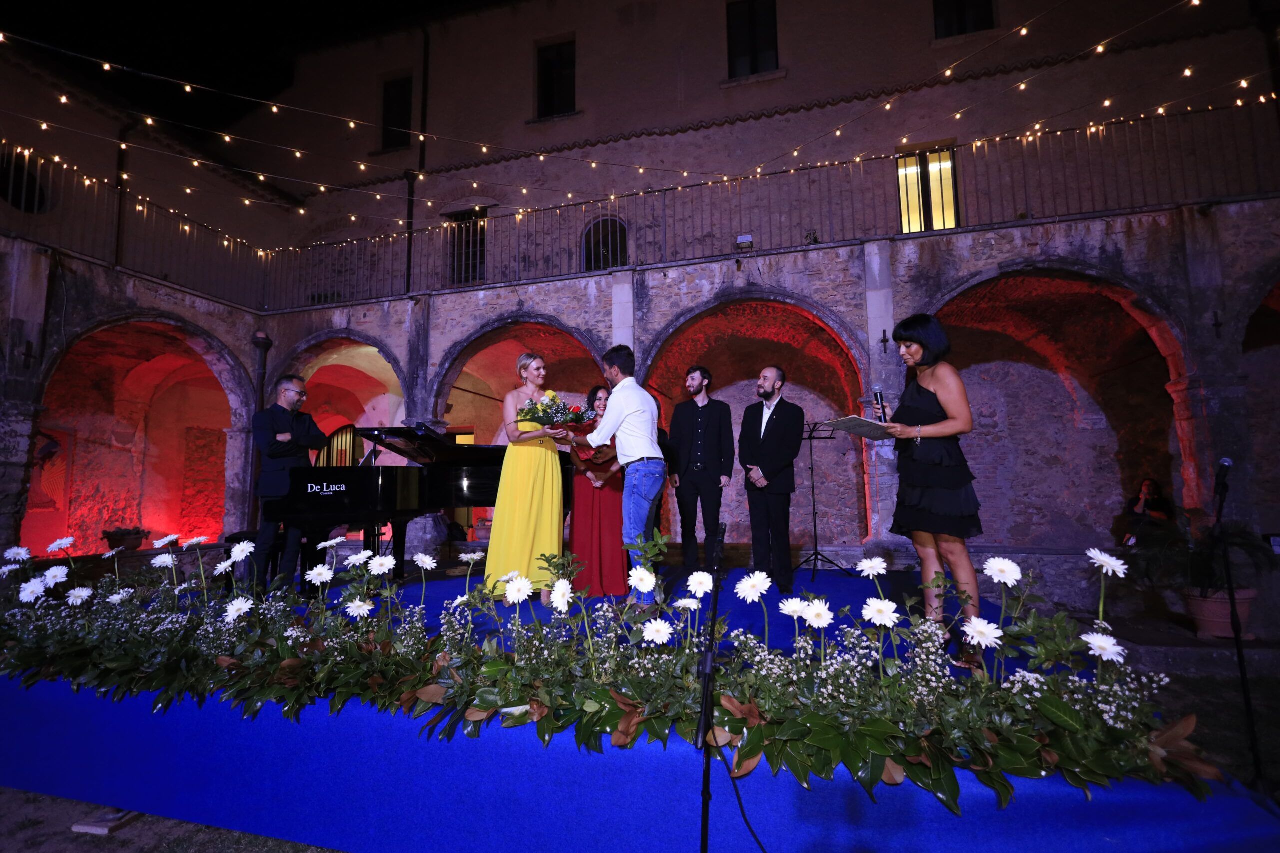 Festival Leoncavallo, tra musica, luci e colore arriva lo show delle fontane danzanti