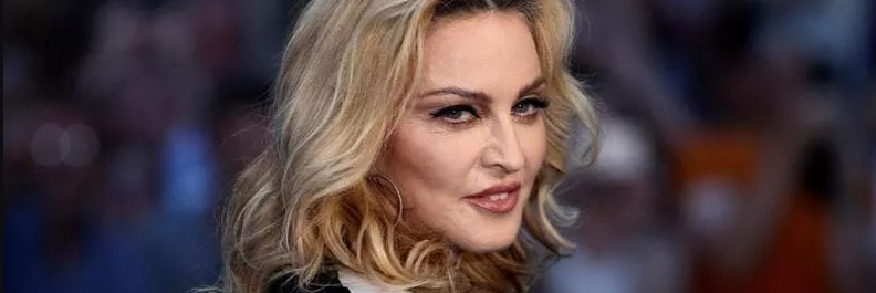 Madonna atterra a Salerno, festeggia il compleanno in Campania – VIDEO