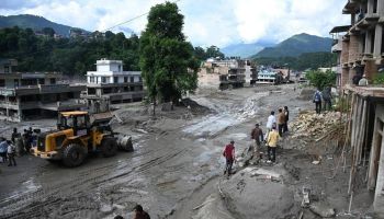 «Sono oltre 3 mila i dispersi nelle inondazioni in Nepal»
