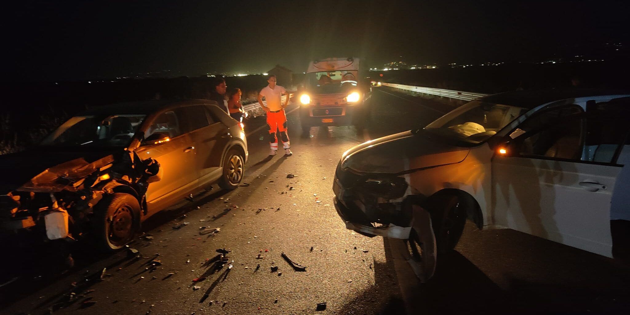 Ancora un incidente sulla strada statale 106 nella Sibaritide: due feriti